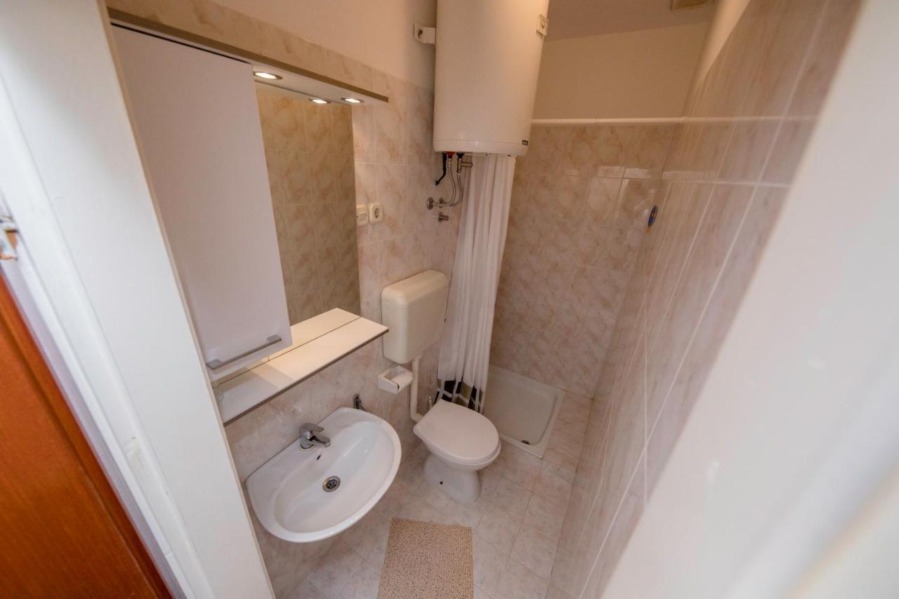 Apartments And Rooms Bolero Rab Town Zewnętrze zdjęcie