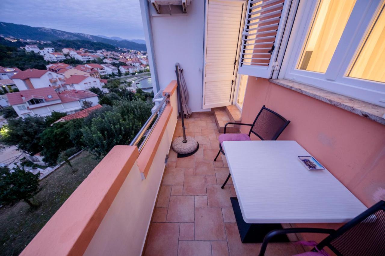 Apartments And Rooms Bolero Rab Town Zewnętrze zdjęcie
