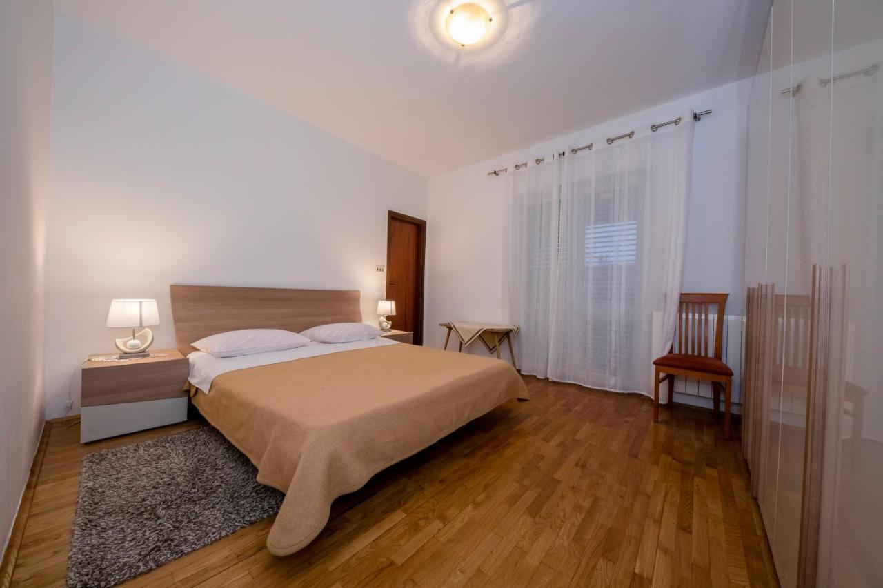 Apartments And Rooms Bolero Rab Town Zewnętrze zdjęcie